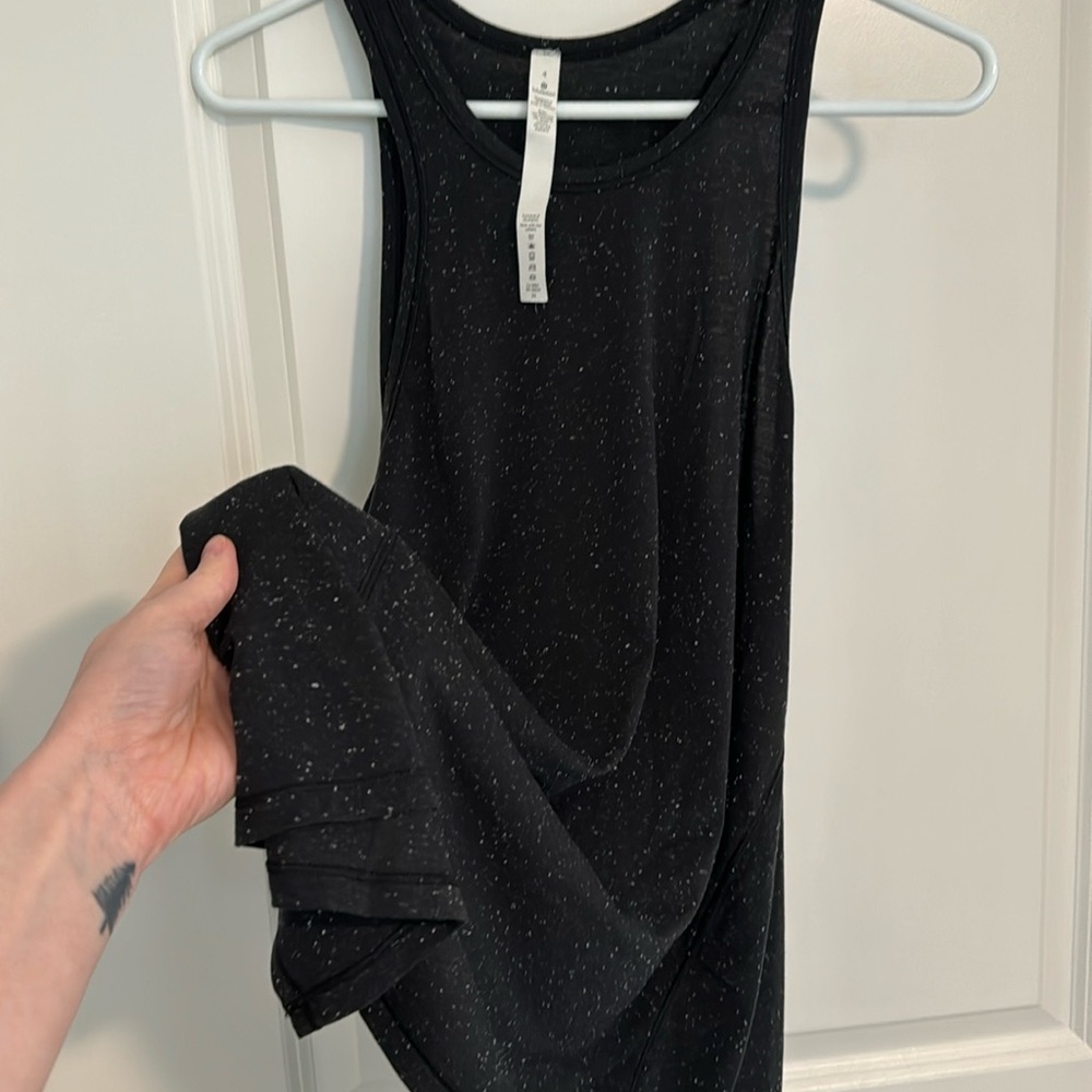 Lululemon tank